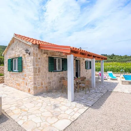 Vineyard House & Olive Grove House Račišće