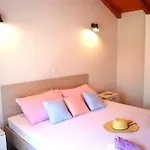 Tatil Evi Vineyard House & Olive Grove House *