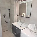 Vineyard House & Olive Grove House Tatil Evi Račišće