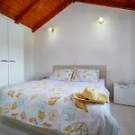Tatil Evi Vineyard House & Olive Grove House *