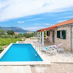 Tatil Evi Vineyard House & Olive Grove House