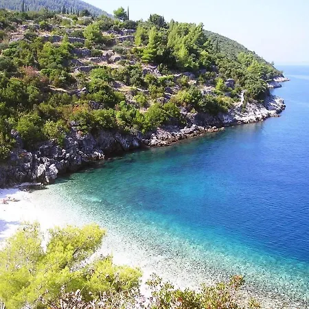 Vineyard House & Olive Grove House * Račišće