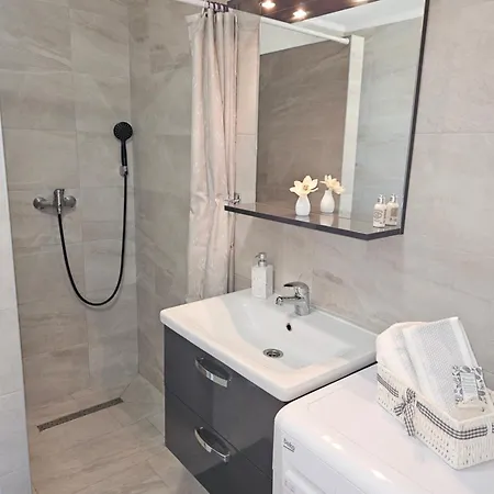 Vineyard House & Olive Grove House Сasa de vacaciones Račišće