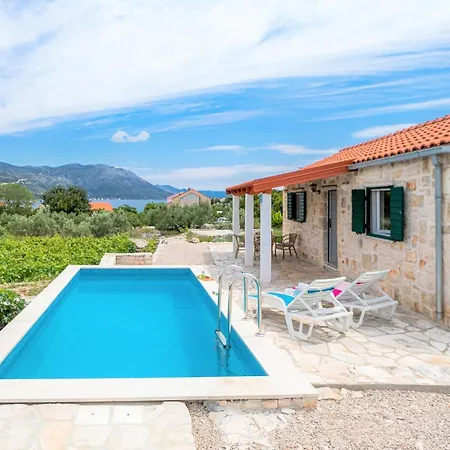 Сasa de vacaciones Vineyard House & Olive Grove House