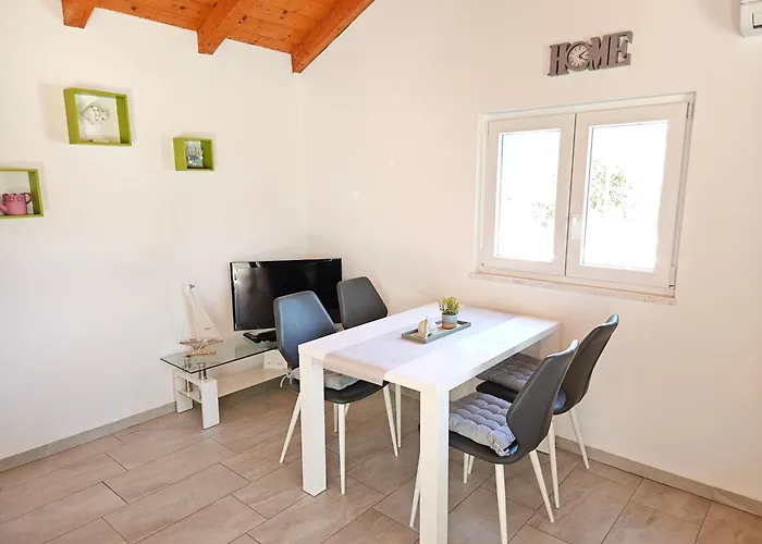 Hébergement de vacances Vineyard House & Olive Grove House *