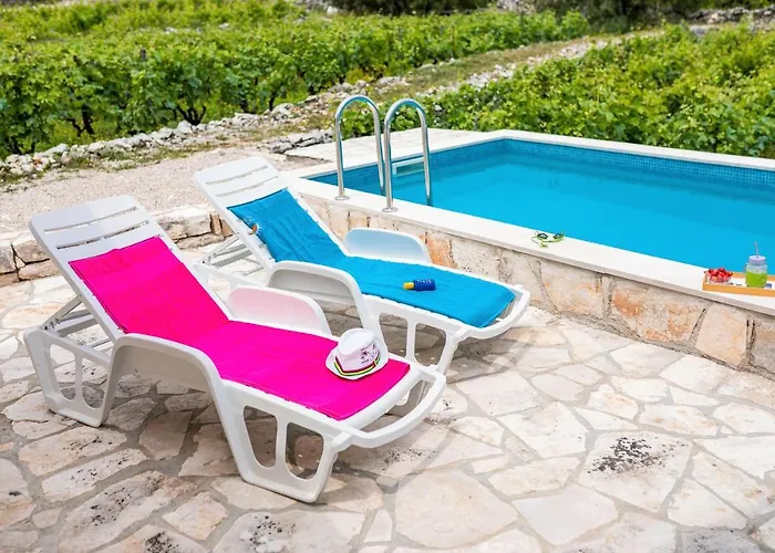 Vineyard House & Olive Grove House Hébergement de vacances Račišće